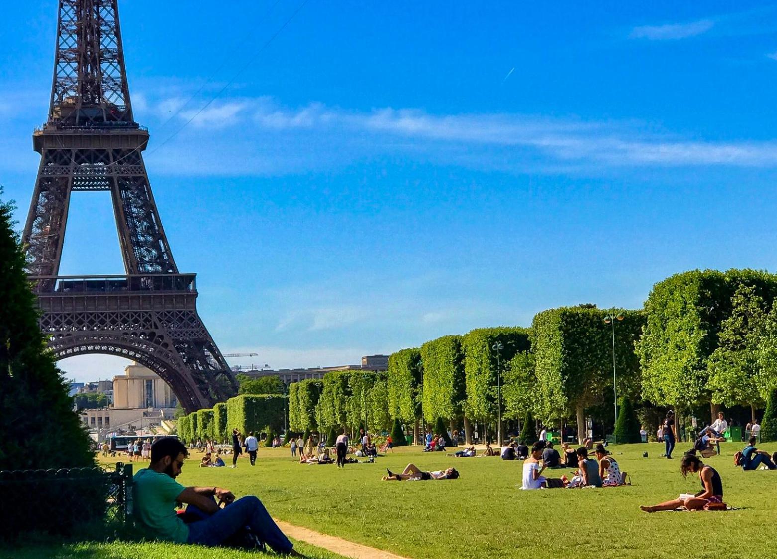 Cia - Eiffel Tower Apartment *
